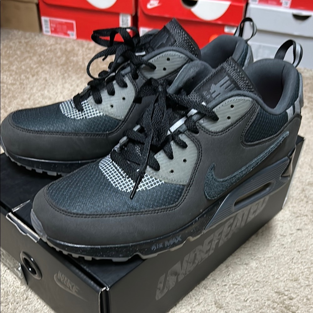 Nike Air Max Black and Gray Athletic Shoes